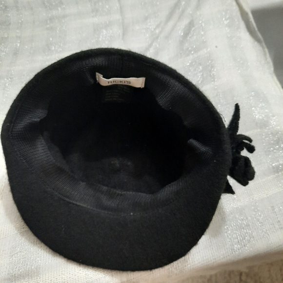 Ricki's vintage Hat with flower detail - Picture 3 of 4